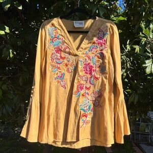 SAVANNA JANE yellow floral embroidered‎ v neck long bell sleeve blouse